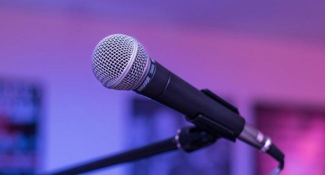 Выбор микрофонов и колонок в аренду на мероприятия